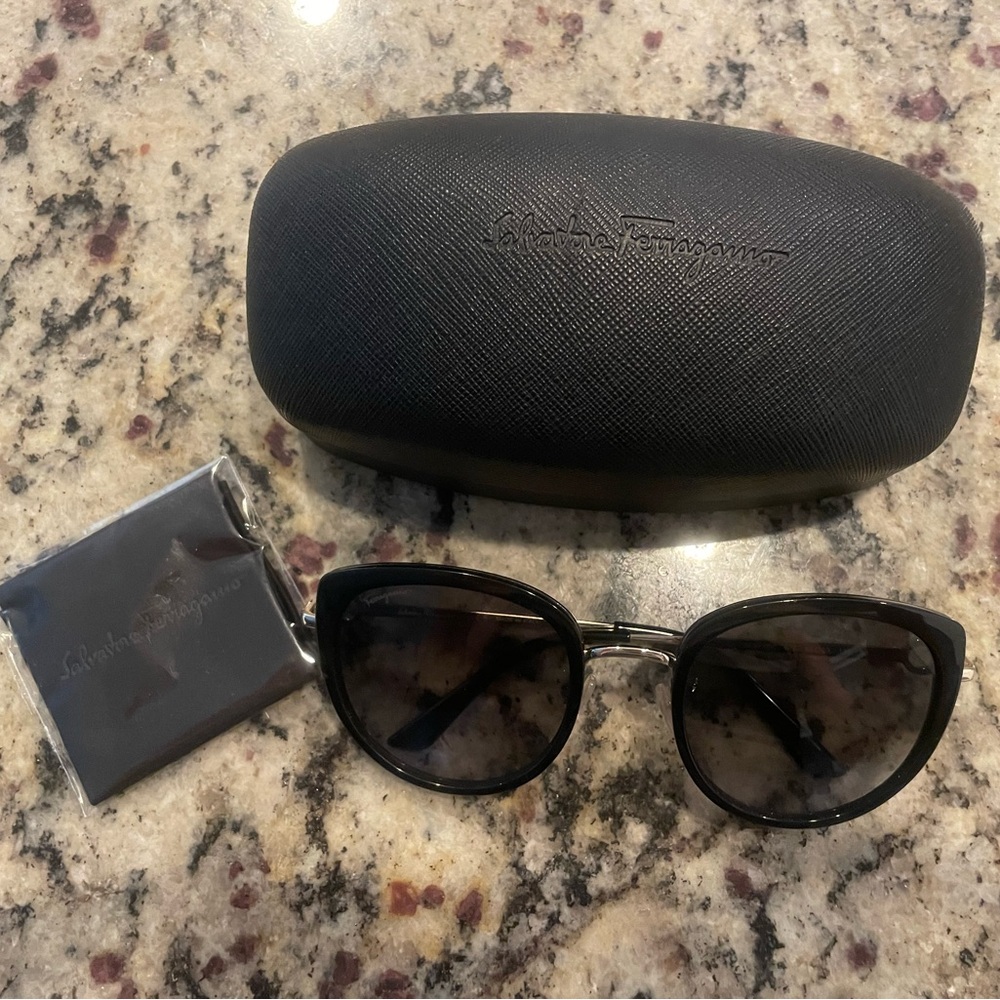 Black frame Salvatore Ferragamo sunglasses
